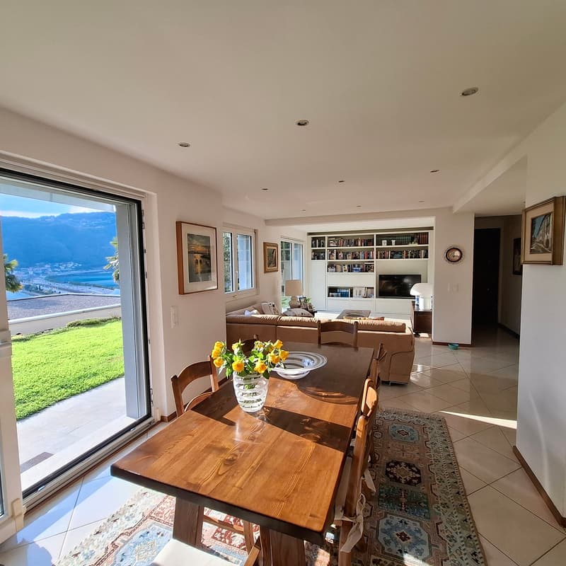 Incantevole casa unifamiliare 4.5 con vista lago a Bissone (3)