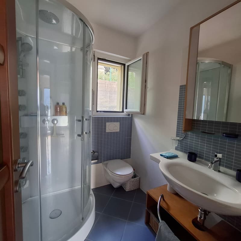 Incantevole casa unifamiliare 4.5 con vista lago a Bissone (12)