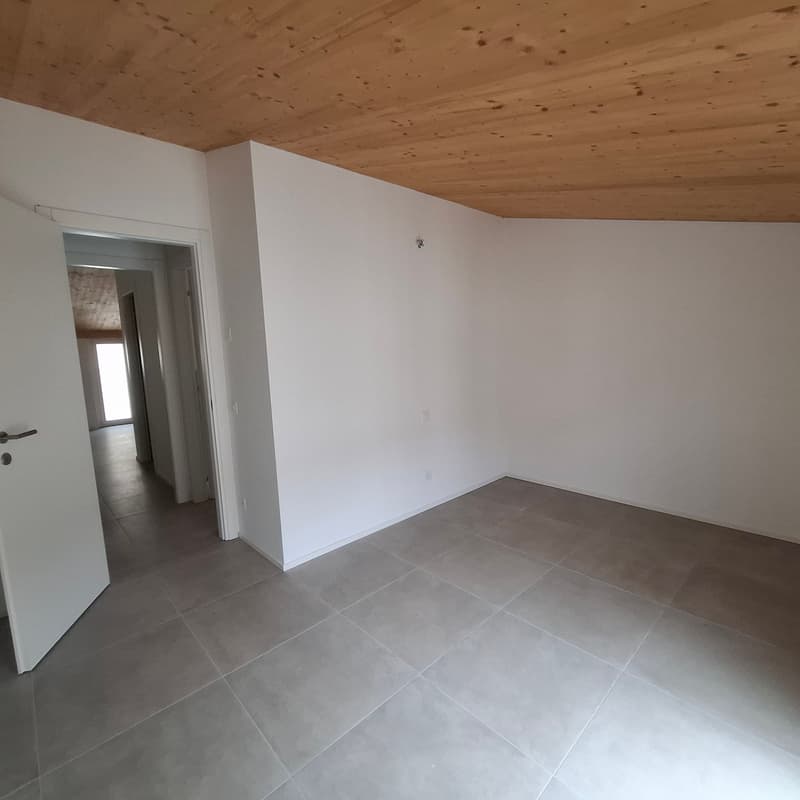 Appartamento mansardato di 4.5 locali a Cadro (5)