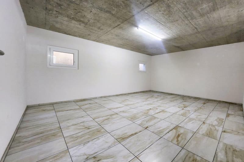 Casa bifamiliare con vista sulle montagne a Claro (11)