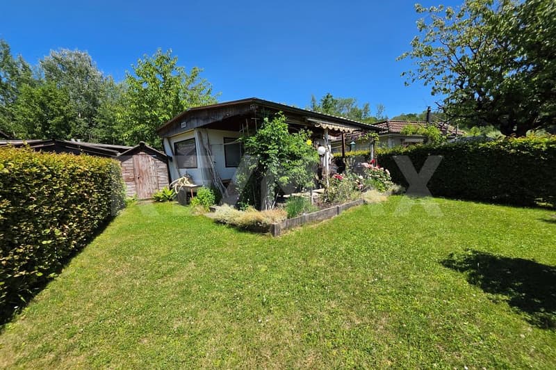 Zu verkaufen: Charmanter Bungalow auf Parzelle am Waldrand (1)