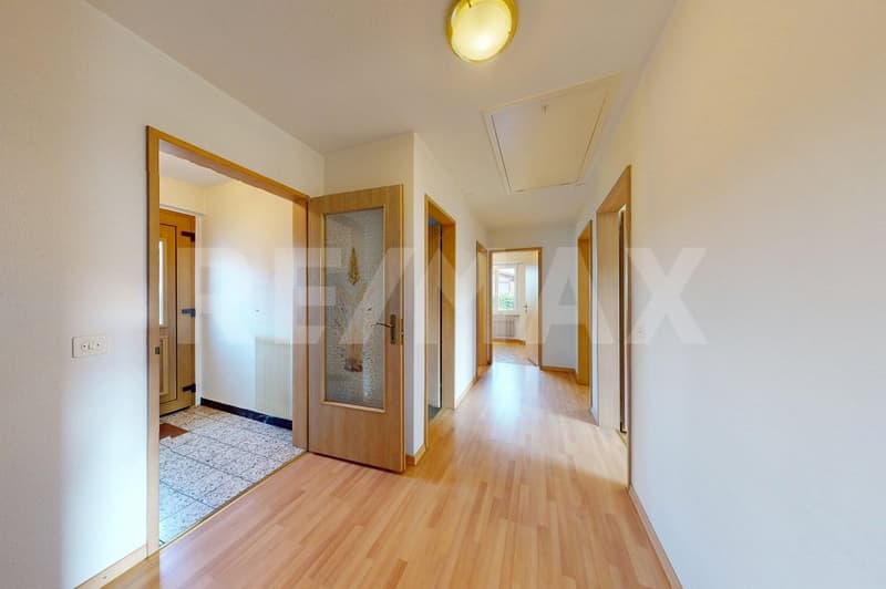 Freistehendes 6.5 Zimmer-Einfamilienhaus mit Charme in Schüpfen! (5)