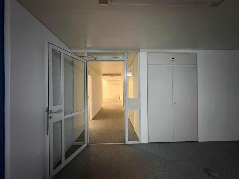 Büroräume - klimatisiert - mit Doppelböden - preiswert (5)