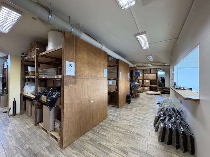 Gewerbefläche - nutzbar als Werkstatt, Ausstellung, Büro, Lager - nahe Autobahn (22)