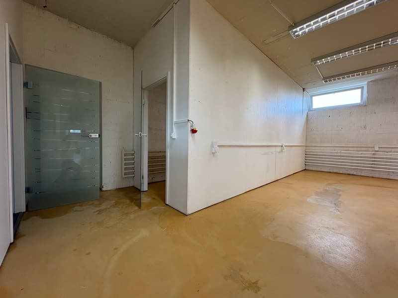 Gewerbefläche - nutzbar als Werkstatt, Ausstellung, Büro, Lager - nahe Autobahn (20)