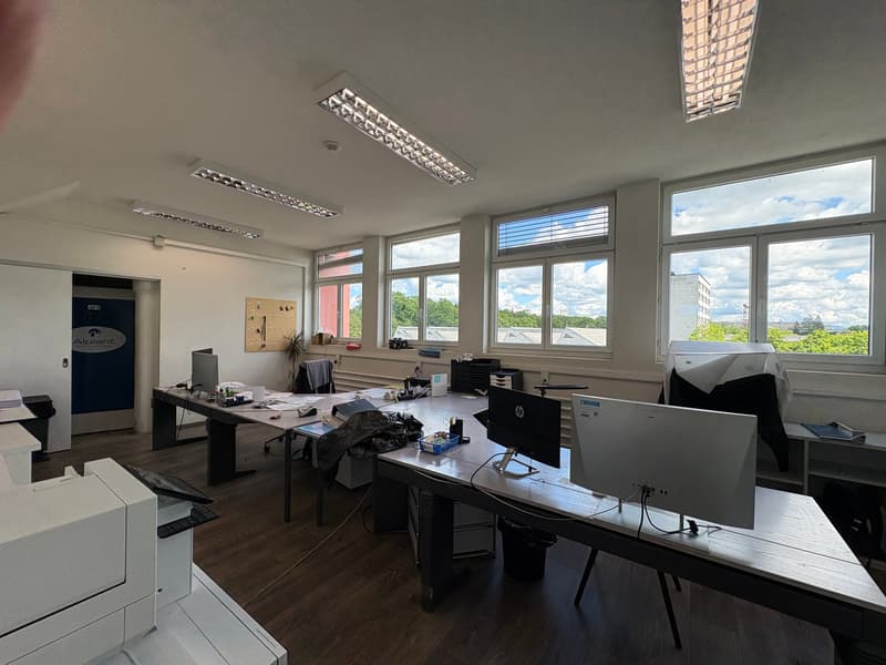 Gewerbefläche - nutzbar als Werkstatt, Ausstellung, Büro, Lager - nahe Autobahn (13)
