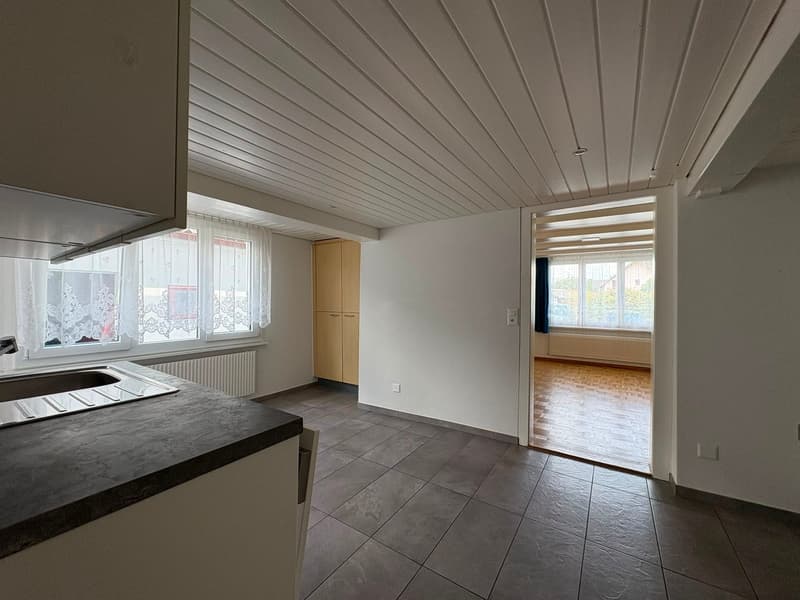 Gemütliche 3.5 Zimmerwohnung im Erdgeschoss mit grosser Küche (9)