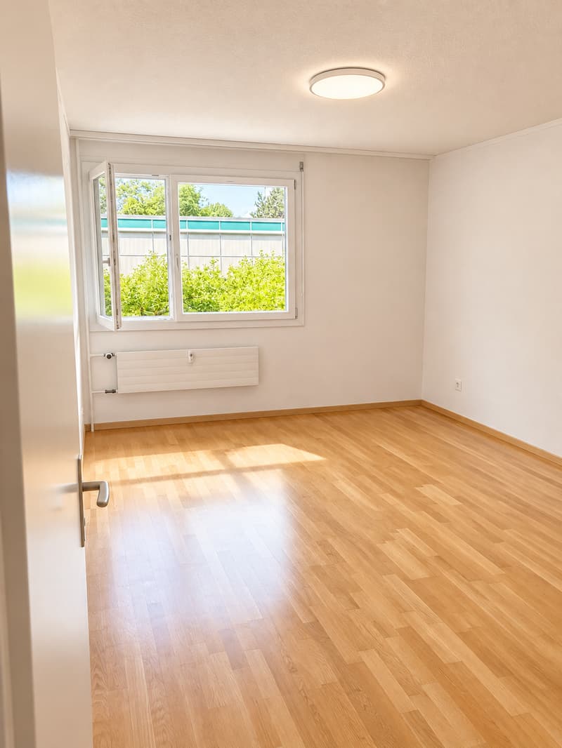 Helle und renovierte 3.5-Zimmer-Wohnung mit Balkon an zentraler Lage in Bern (2)