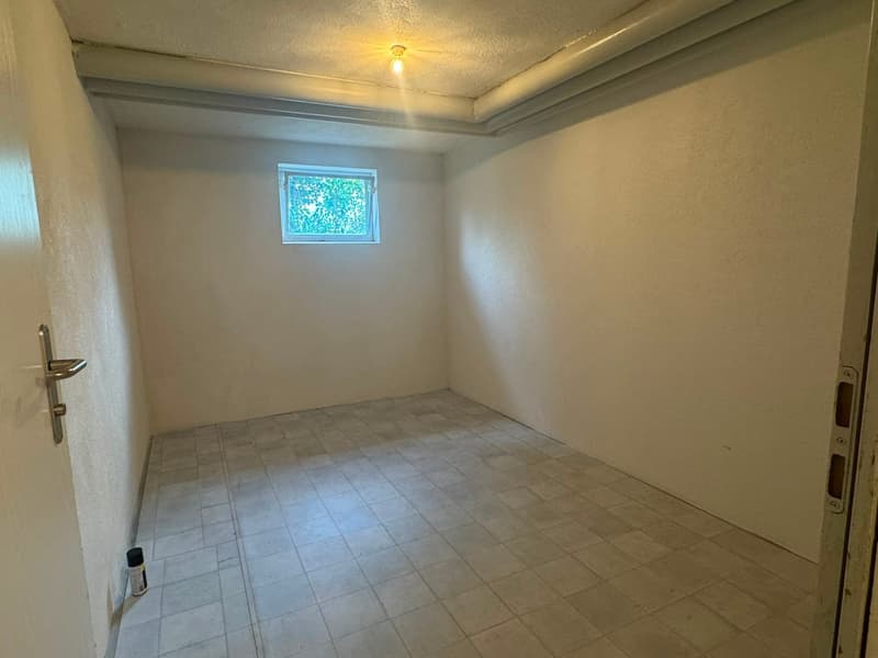 Moderne 4.5-Zimmerwohnung mit Bastelraum und grossem Balkon (19)