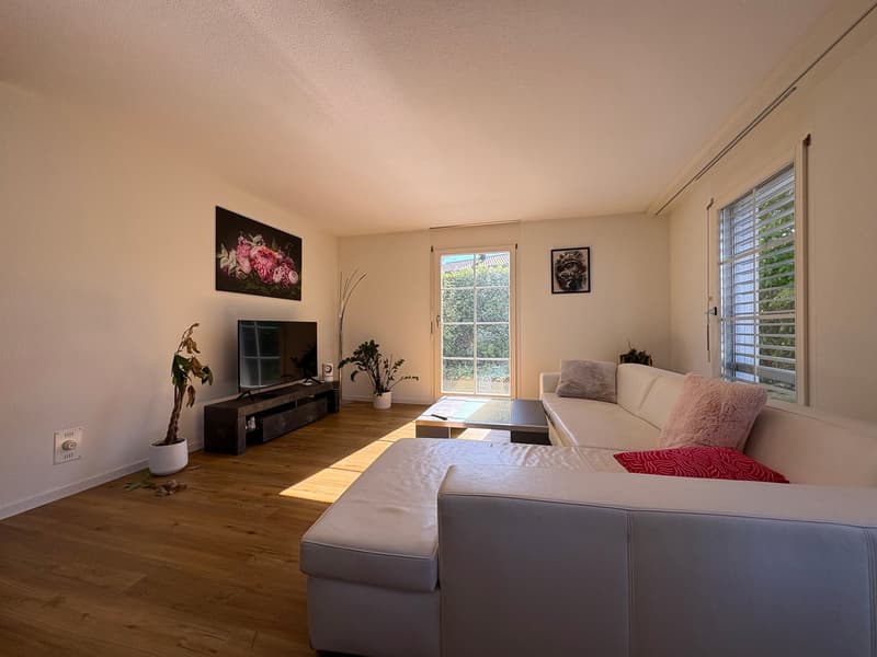4.5-Zimmer-Wohnung im Parterre mit zwei Badezimmern (9)