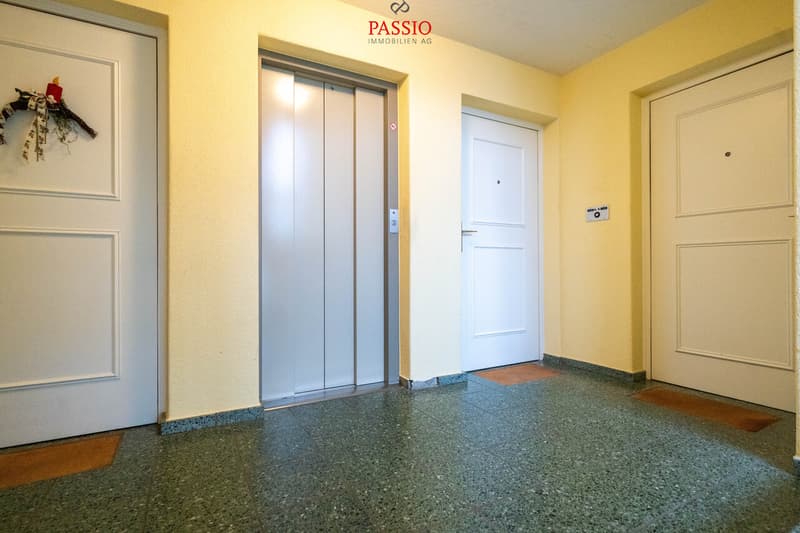 Grosszügige 4,5-Zimmer Wohnung an zentraler Lage (9)