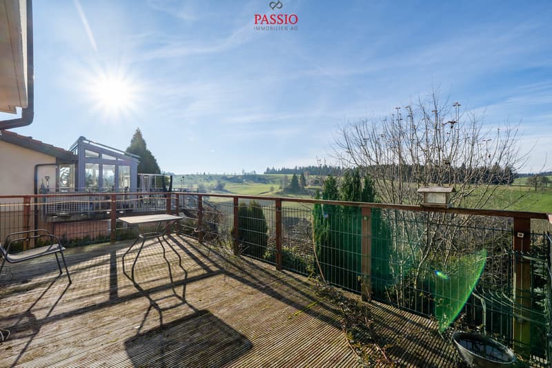 10.5-Zimmer-Einfamilienhaus - Ruhe, Natur & unverbaubare Weitsicht (3)