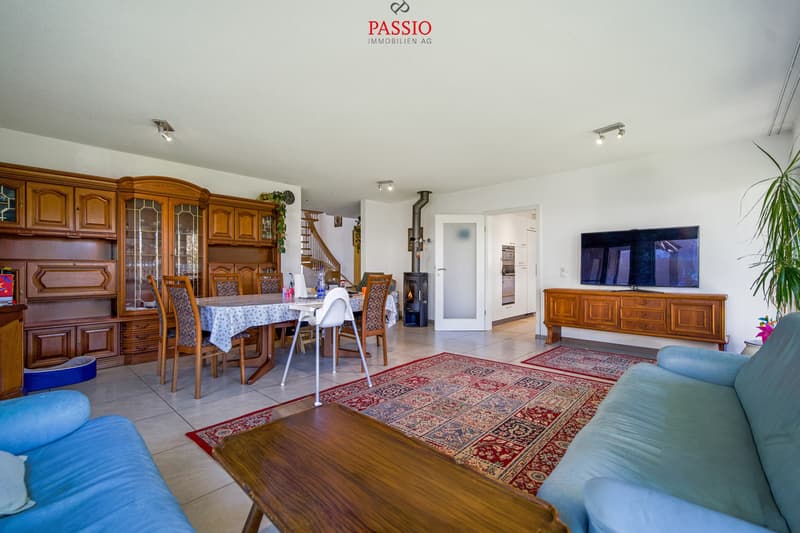 Spacious 7.5-room single-family house with garden and plenty of space (7)