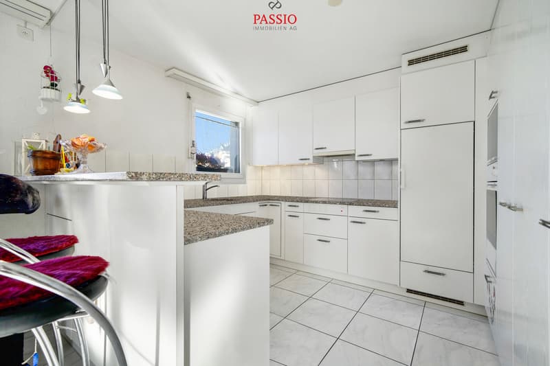 Large 5.5-room duplex apartment with elevator in prime location (8)
