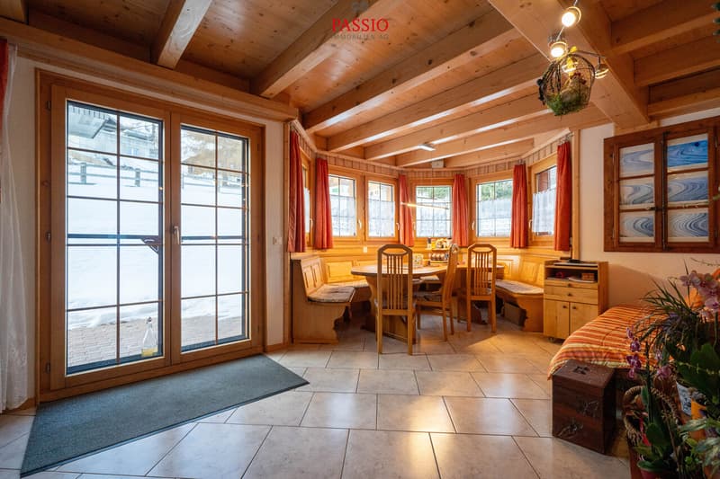 Maison en bois de mélèze alpine 6,5 pièces avec vue fantastique sur les montagnes (7)