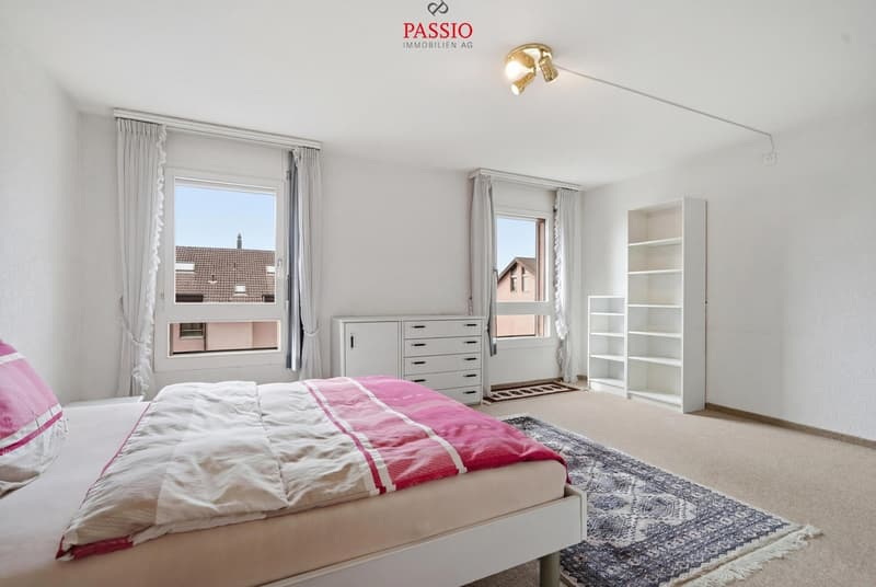 Familienfreundliches 4.5-Zimmer Reiheneckhaus mit grossem Garten (12)