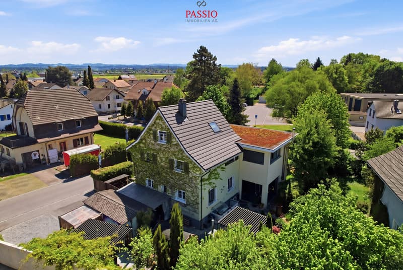 Grandioses 6,5-Zimmer-Familienparadies mit grossem Anbau & Gartenoase (1)