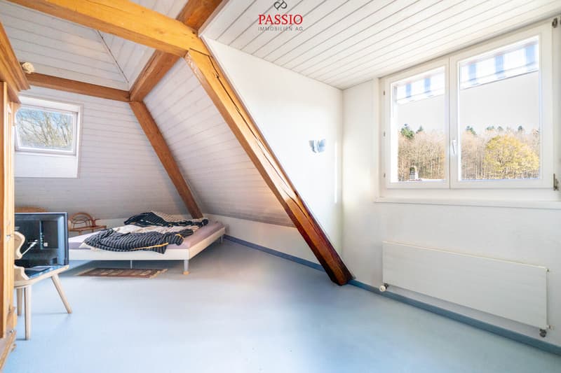 Grosszügige 4,5-Zimmer Wohnung mit Cheminée an ruhiger Lage (8)