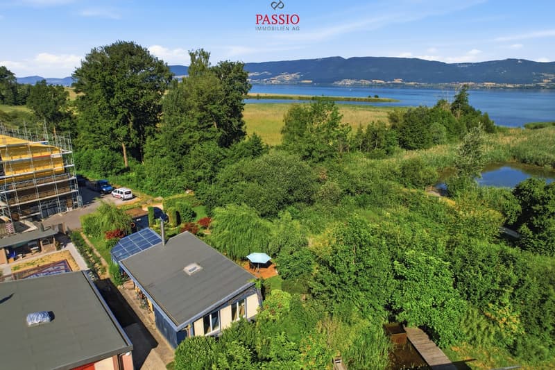 Ferienparadies mit eigenem Land direkt am Neuenburgersee (3)