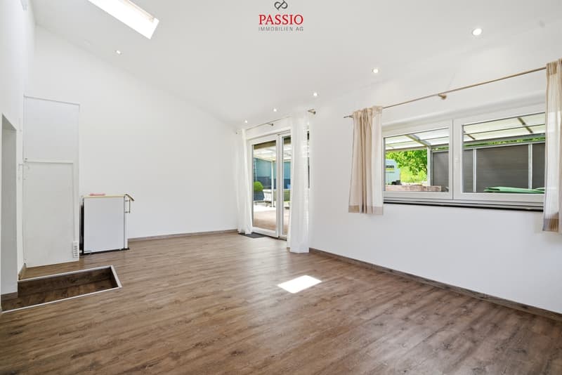 Grosszügige 3.5-Zimmerwohnung mit Wintergarten und Terrasse (9)