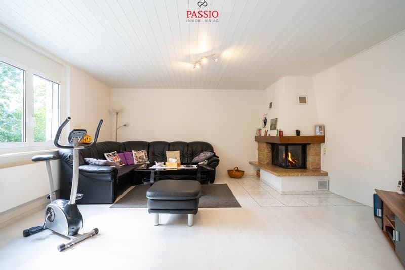 Gepflegtes 5,5-Zimmer Einfamilienhaus mit Pool und grossem Garten (4)