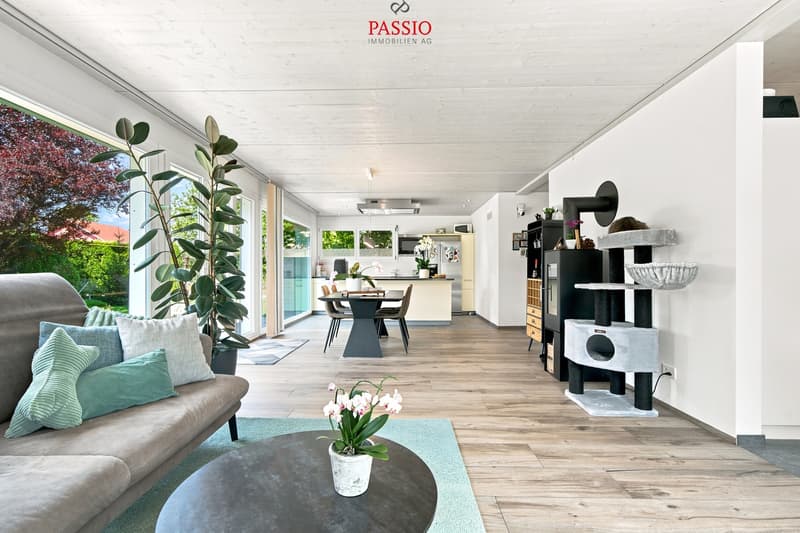 Modernes 5.5-Zimmer Einfamilienhaus mit Gartenparadies (4)