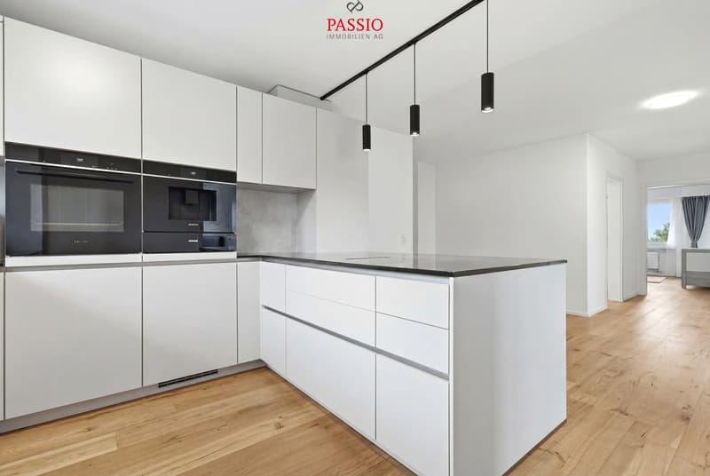 Neu sanierte 4.5-Zimmerwohnung mit Alpenblick und Gartenanteil (9)