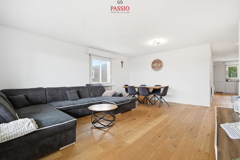 Neu sanierte 4.5-Zimmerwohnung mit Alpenblick und Gartenanteil (4)