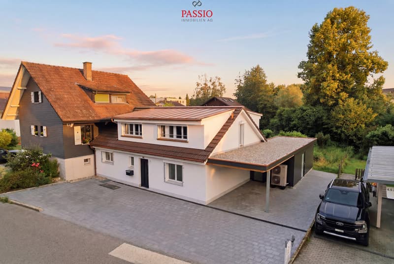 Komplett saniertes 4.5-Zimmer-Einfamilienhaus mit Naturgarten (2)