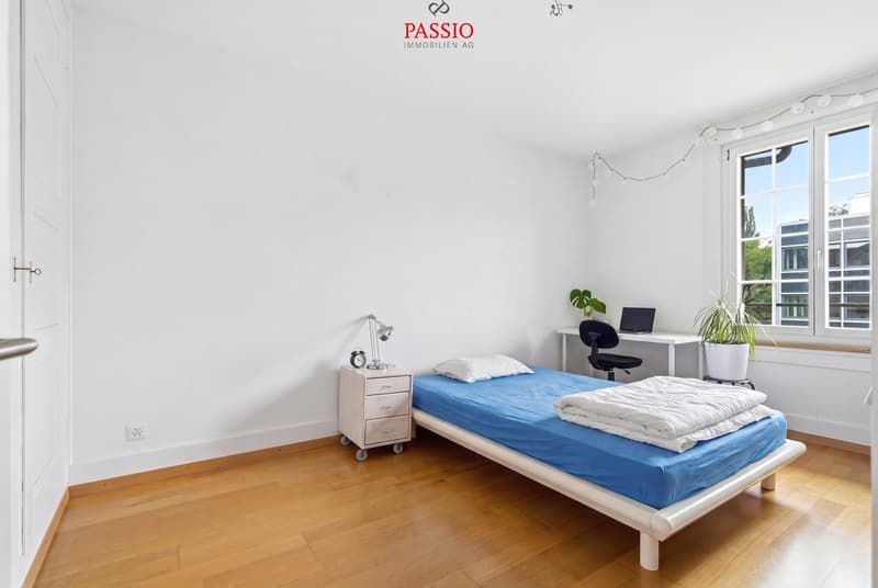 Altbaucharme in Bern - 3-Zimmer-Wohnung mit grosszügiger Laube (11)