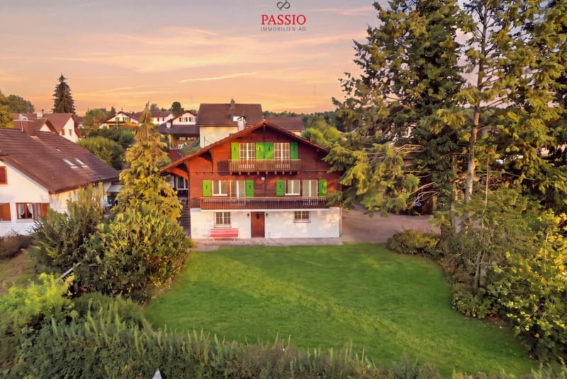 6.5-Zimmer-Chalet - traditioneller Charme trifft modernen Komfort (1)