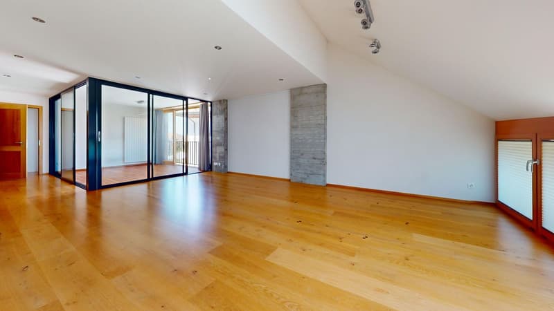 Grandcour - 4,5 pcs de 140m2 avec loggia intérieur! (3)