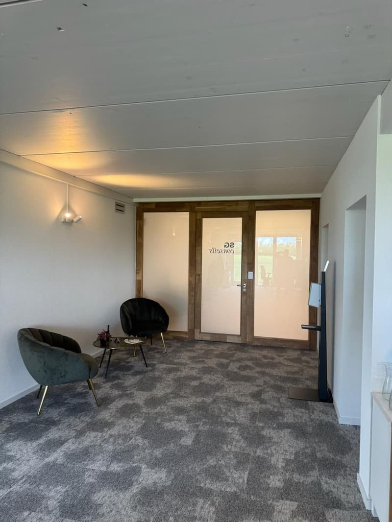 Place de coworking équipée à St-Aubin (FR) (3)