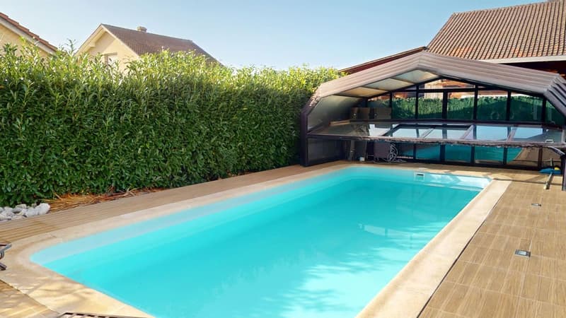 Villa familiale avec piscine et pool house à Payerne! (2)