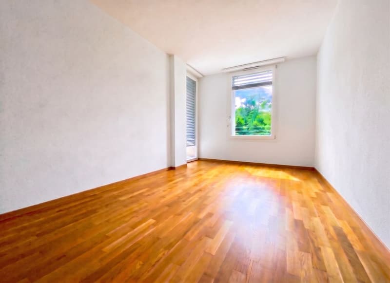 Belle opportunité - 4 ½ de 110m2 avec place de parc! (6)