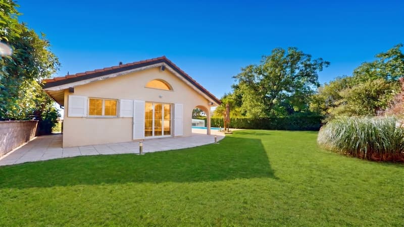 Champagne : Villa familiale avec piscine chauffée, sans vis- à- vis (3)
