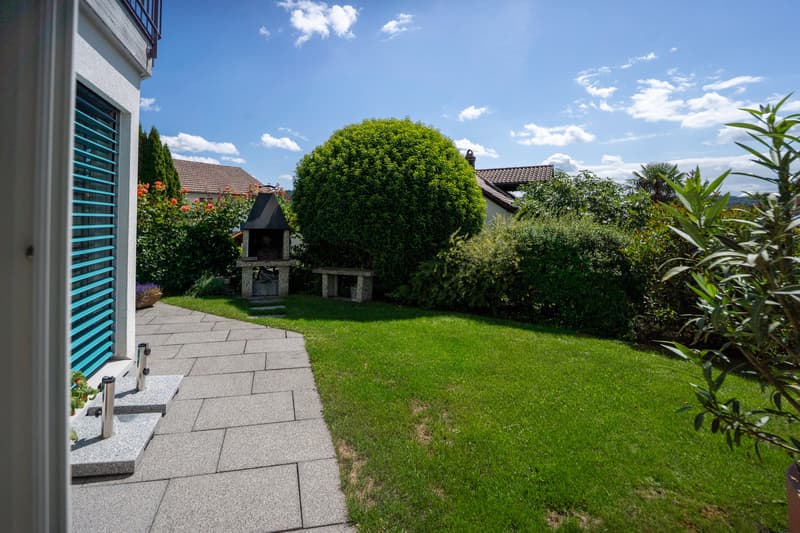 Exklusives Einfamilienhaus an ruhiger Lage (10)