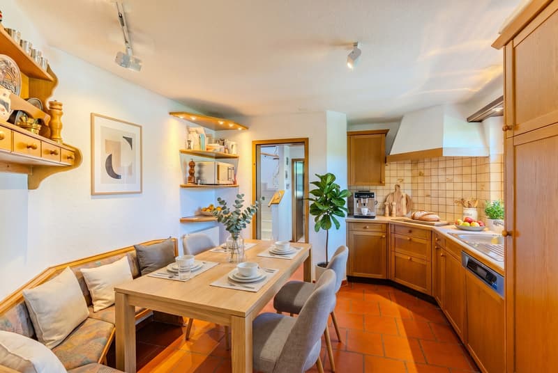 5.5 Zimmer Einfamilienhaus im Landhausstil mit grossem Umschwung (7)