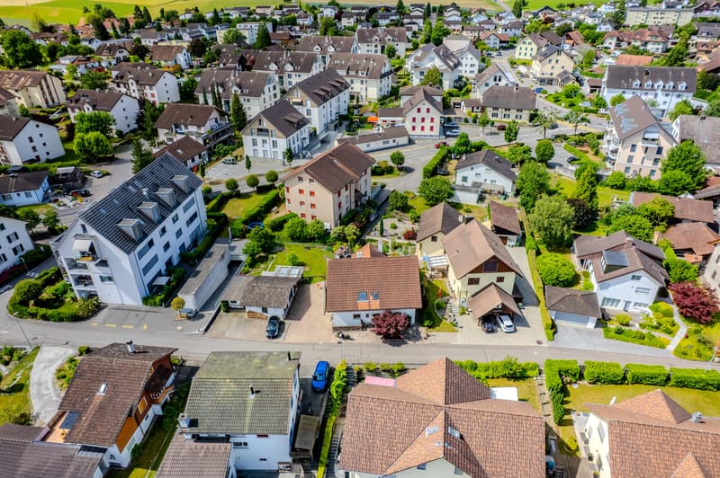 Grosszügiges Haus mit Einliegerwohnung und vielseitigem Potenzial (3)