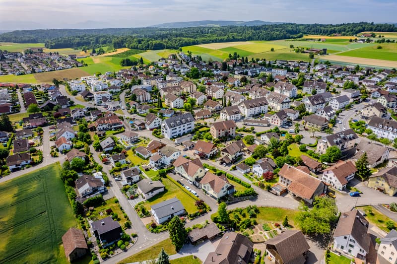Grosszügiges Haus mit Einliegerwohnung und vielseitigem Potenzial (2)