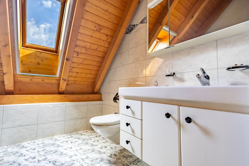 Gemütliche Maisonette-Dachwohnung mit herrlicher Weitsicht (12)