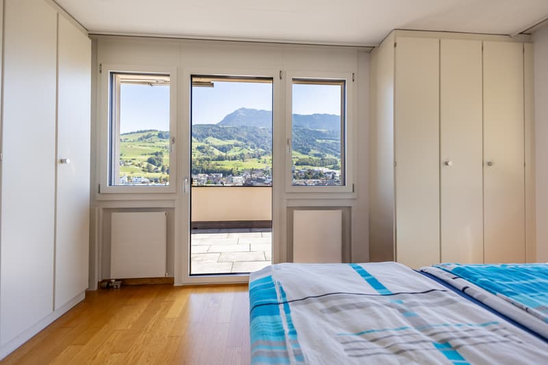 Exklusives Wohnen mit unverbaubarer Berg- und Seesicht (7)