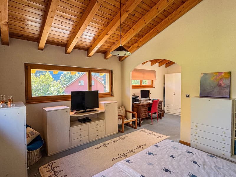 Villa de charme avec bel extérieur (7)