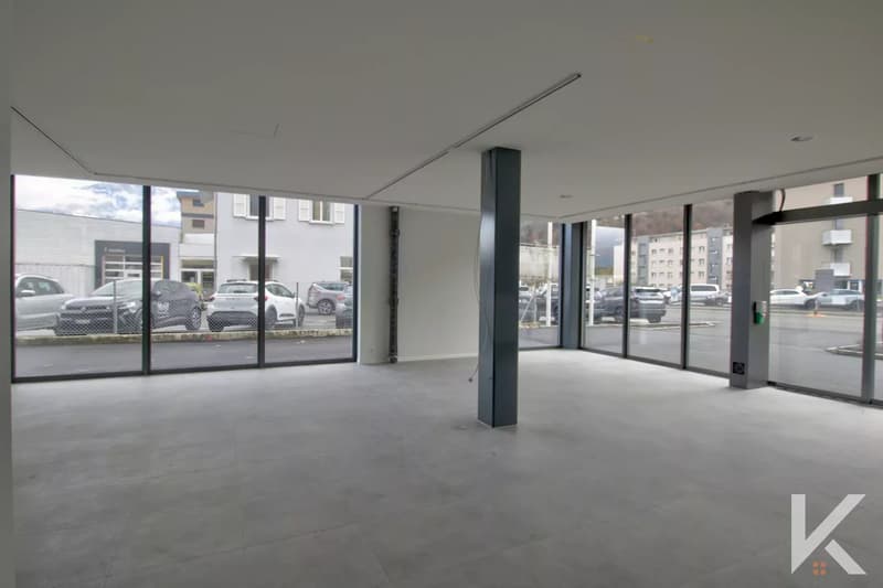 Local commercial neuf idéalement situé à Monthey (2)