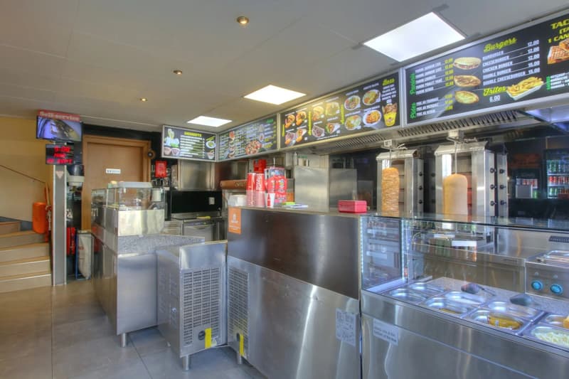Fonds de commerce  Kebab, Pizza, Tacos au centre-ville de Monthey (7)