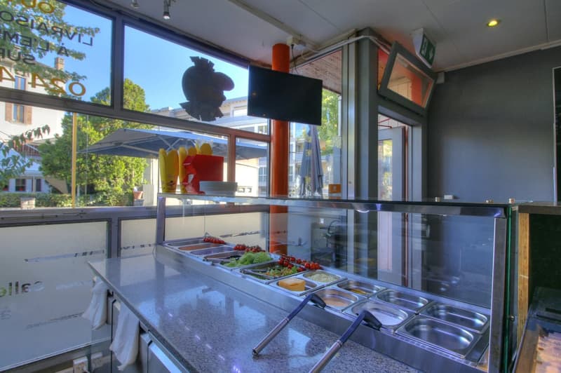 Fonds de commerce  Kebab, Pizza, Tacos au centre-ville de Monthey (4)