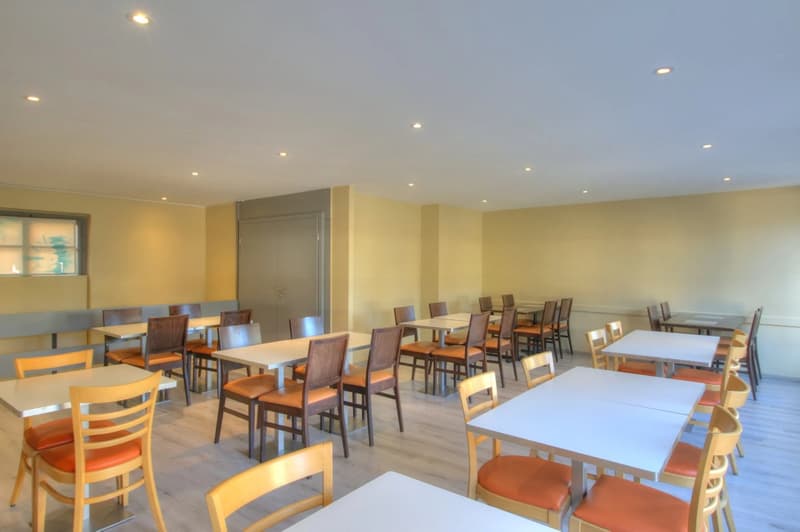 Fonds de commerce  Kebab, Pizza, Tacos au centre-ville de Monthey (9)