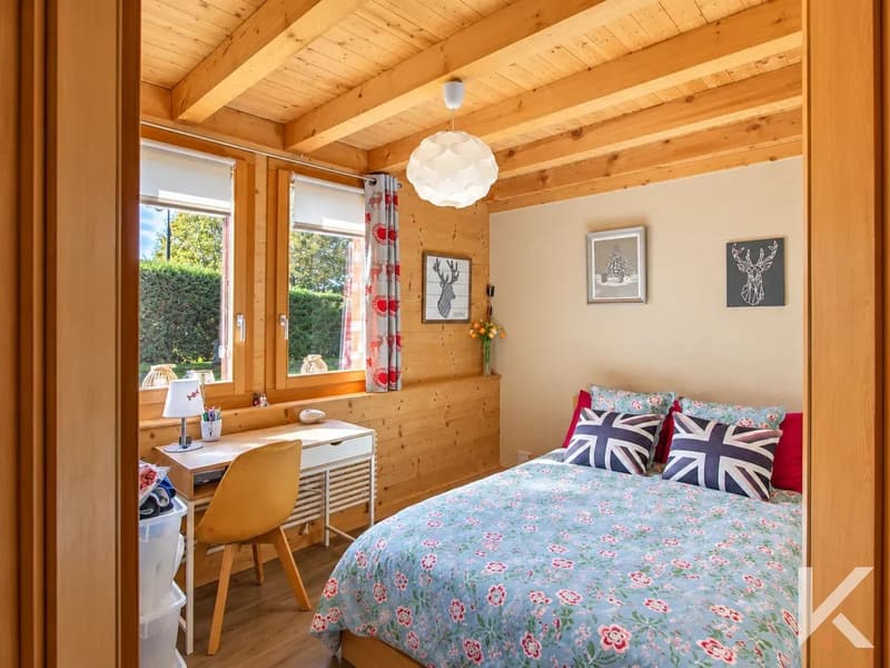 Un chalet d'exception à Villars sublimée par une rénovation raffinée (6)