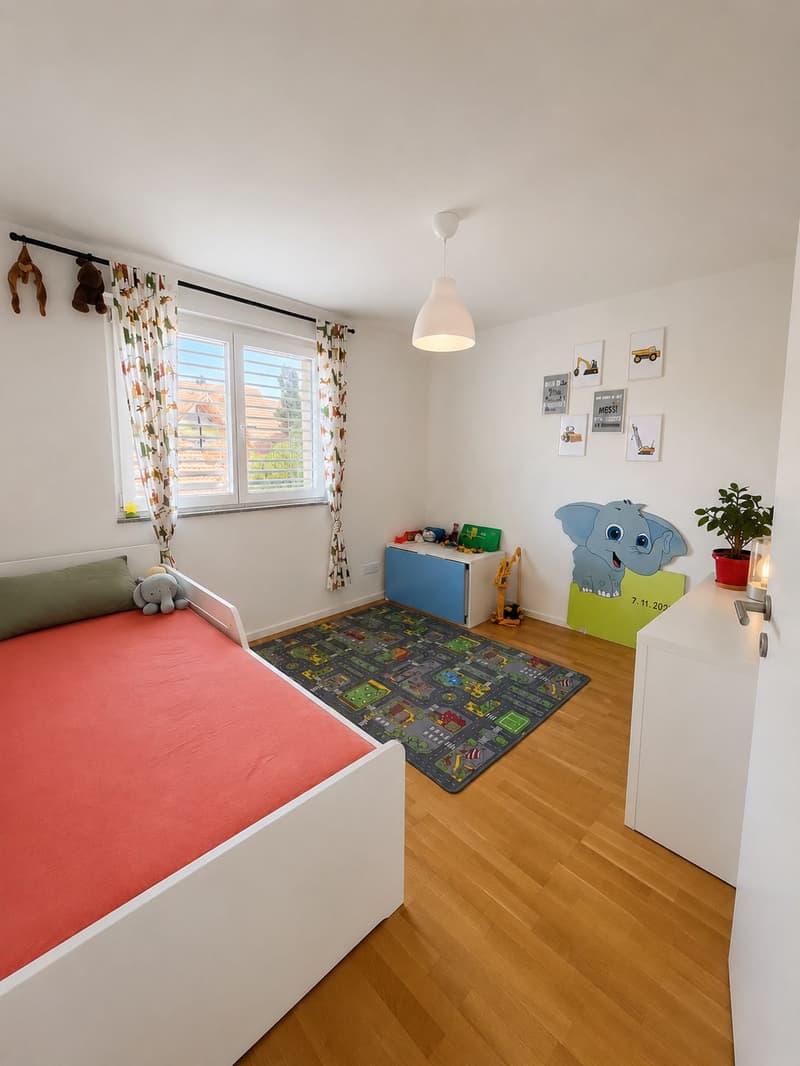 Helle 4.5-Zimmer-Wohnung mit Balkon und schöner Aussicht in Kestenholz (6)