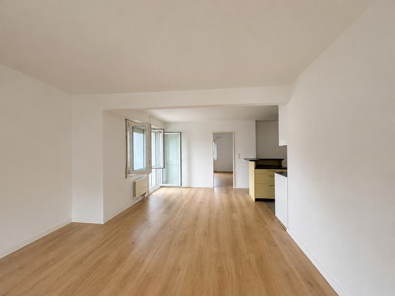 Helle 4.5-Zimmer-Wohnung mit Balkon in Lengnau BE (3)